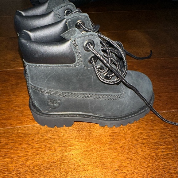 Toddler size 6 Black timberland boots
